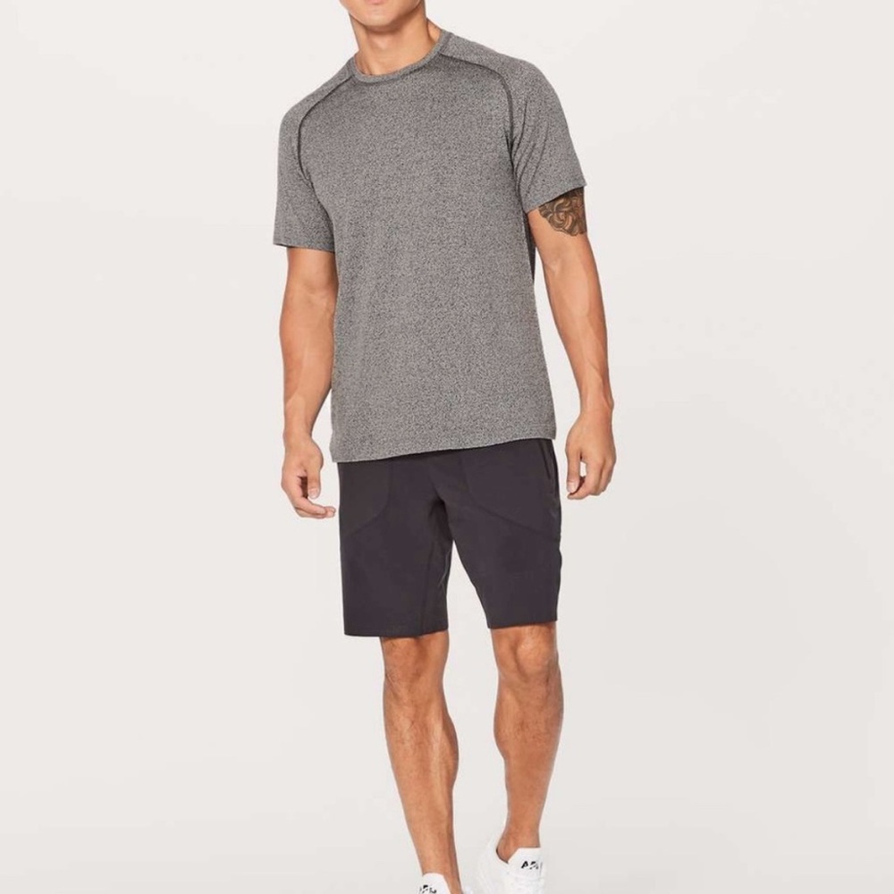 Lululemon Metal Vent Tech Short Sleeve Performance Shirt Athletic Gym Gray